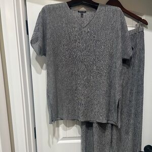 Eileen Fisher , Plisse v Neck Top and pants, Size Medium, $12/set, Original $326